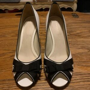 Antonio Melani Darling 101 White Leather Black Heel Grosgrain Bow Peep Toe, 8.5M